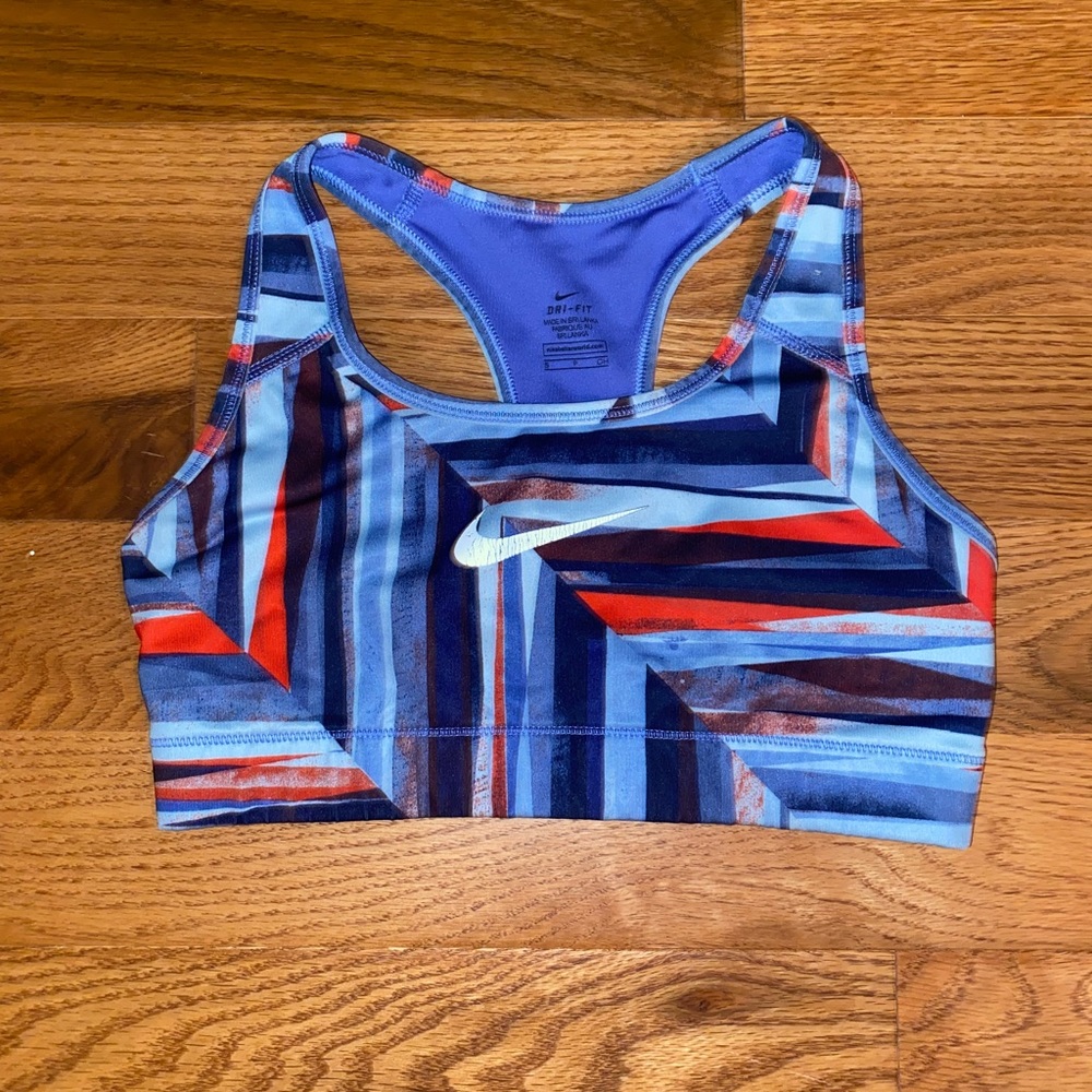 Nike Dri Fit Swoosh Medium Impact Sports Bra